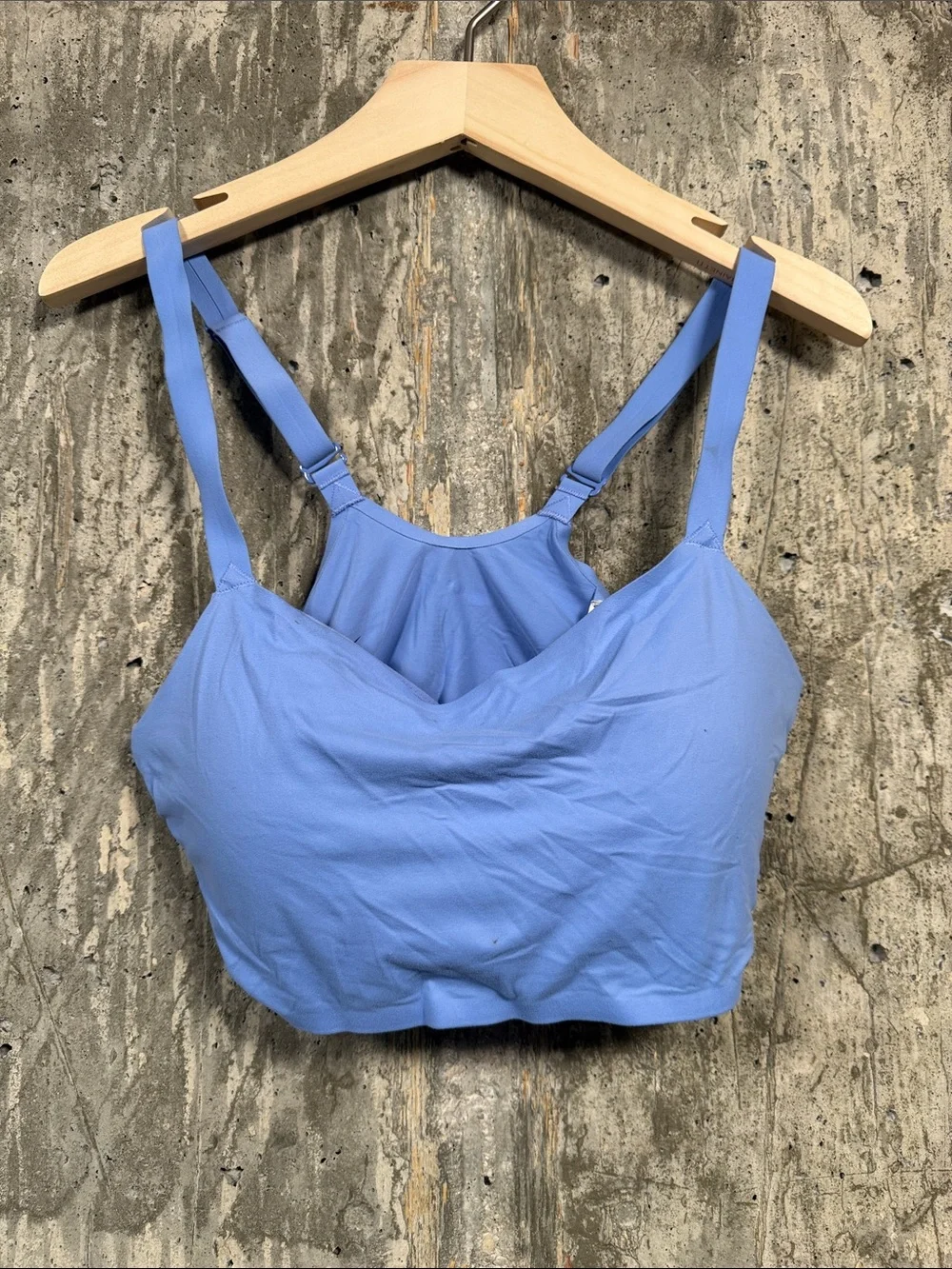 NIKE Women's Indy Luxe Light-Support Convertible Sports Bra Size M